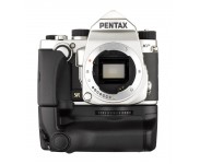 Pentax KP m/batterigrep D-BG7 - silver