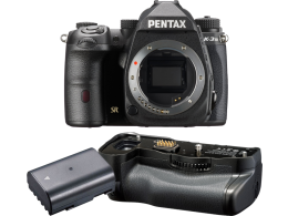 Pentax K-3 Mark III + batterigrep + batteri
